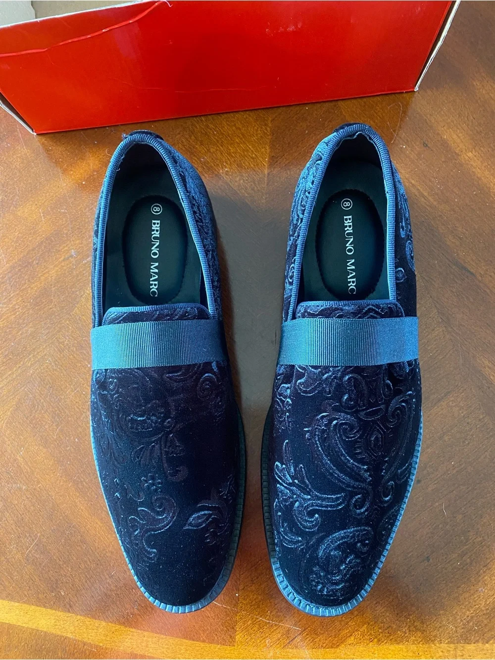 Men's Stylish Velvet Tuxedo Dress Shoes